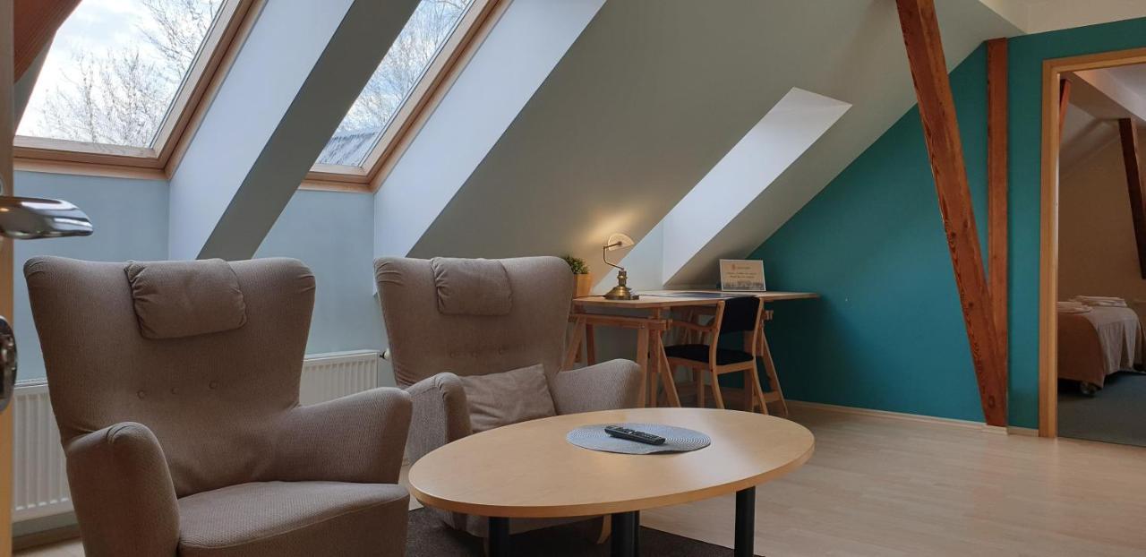 Hotel Kuelalistemaja Kukruse Residents Kohtla-Järve Esterno foto