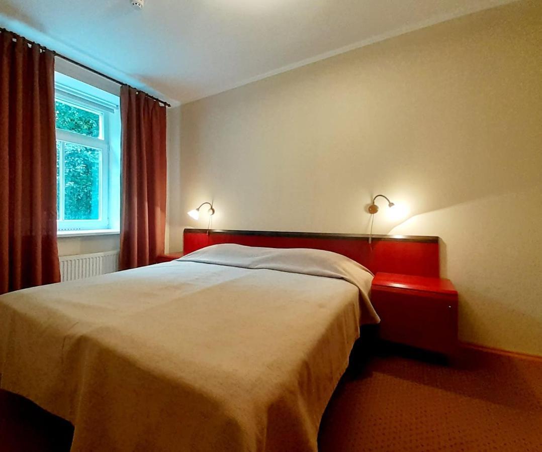 Hotel Kuelalistemaja Kukruse Residents Kohtla-Järve Esterno foto